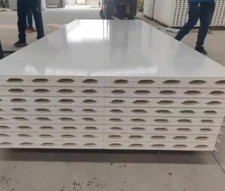 遠大彩鋼生產(chǎn)的襄陽凈化板材應(yīng)注意哪些方面？