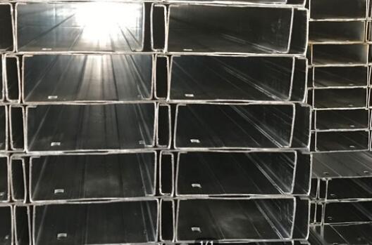 襄陽遠大彩鋼盤點：Z型鋼和C型鋼有什么區(qū)別？